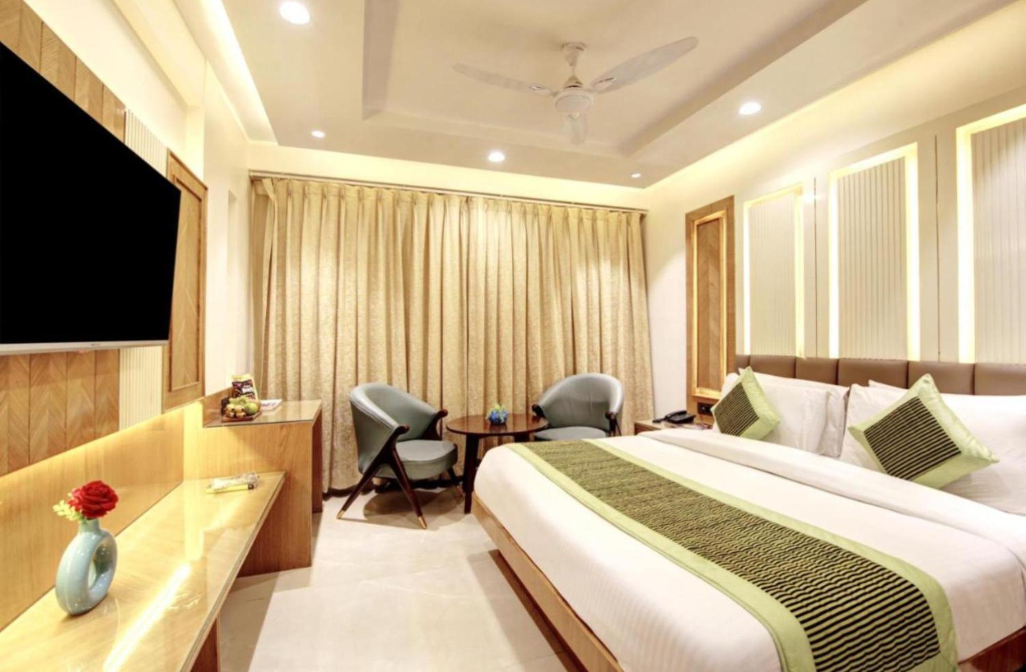 Hotel Platinum With Free Pickup-Delhi Airport 뉴델리 외부 사진