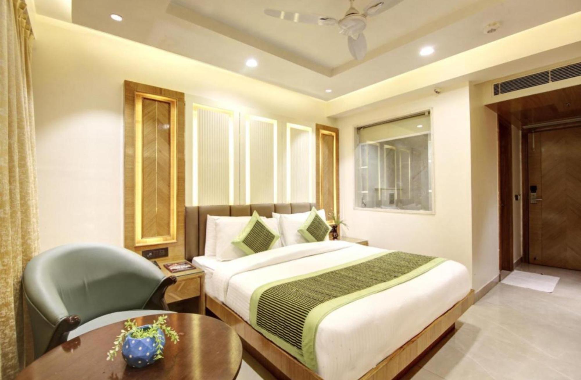 Hotel Platinum With Free Pickup-Delhi Airport 뉴델리 외부 사진