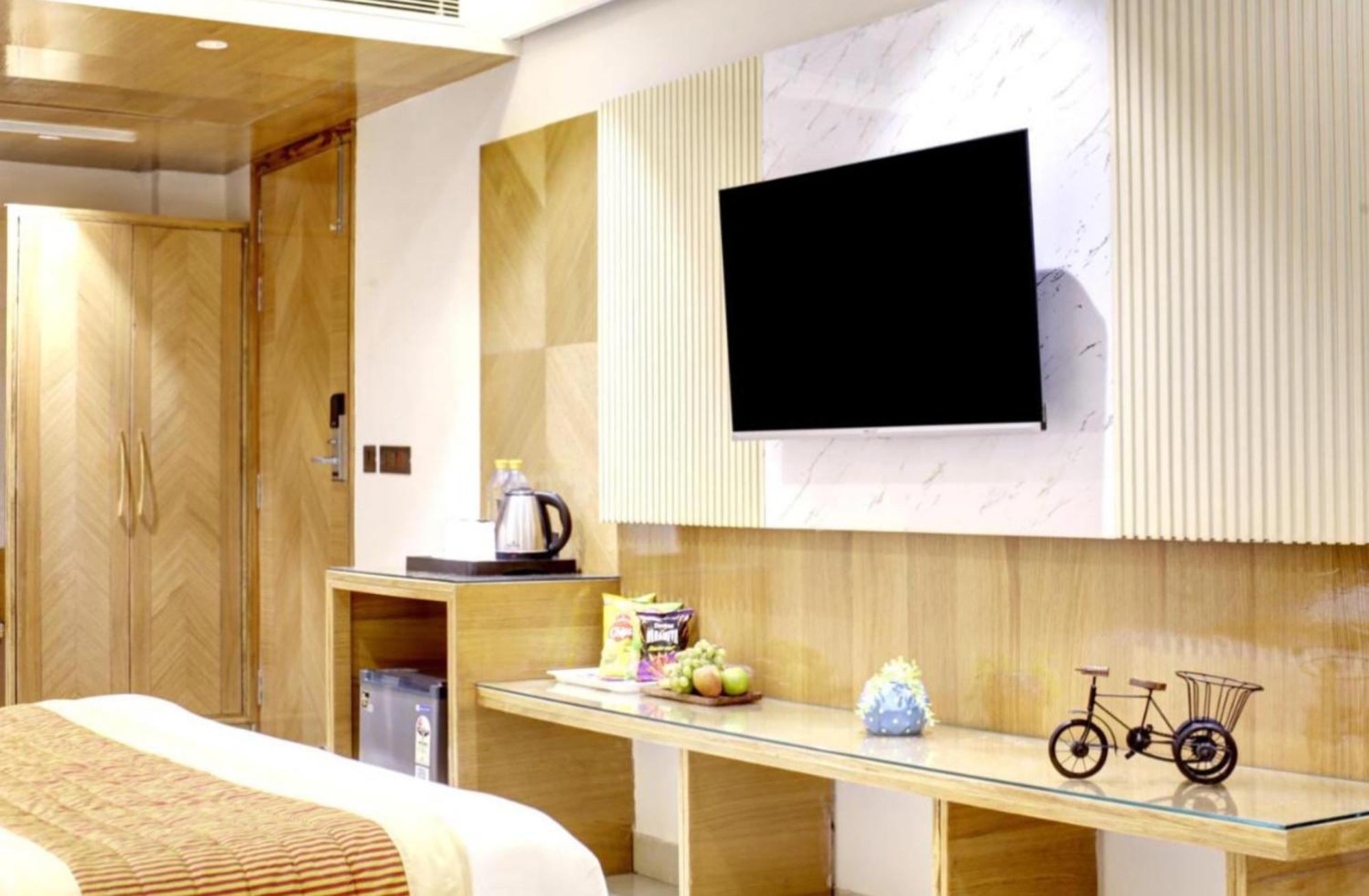 Hotel Platinum With Free Pickup-Delhi Airport 뉴델리 외부 사진
