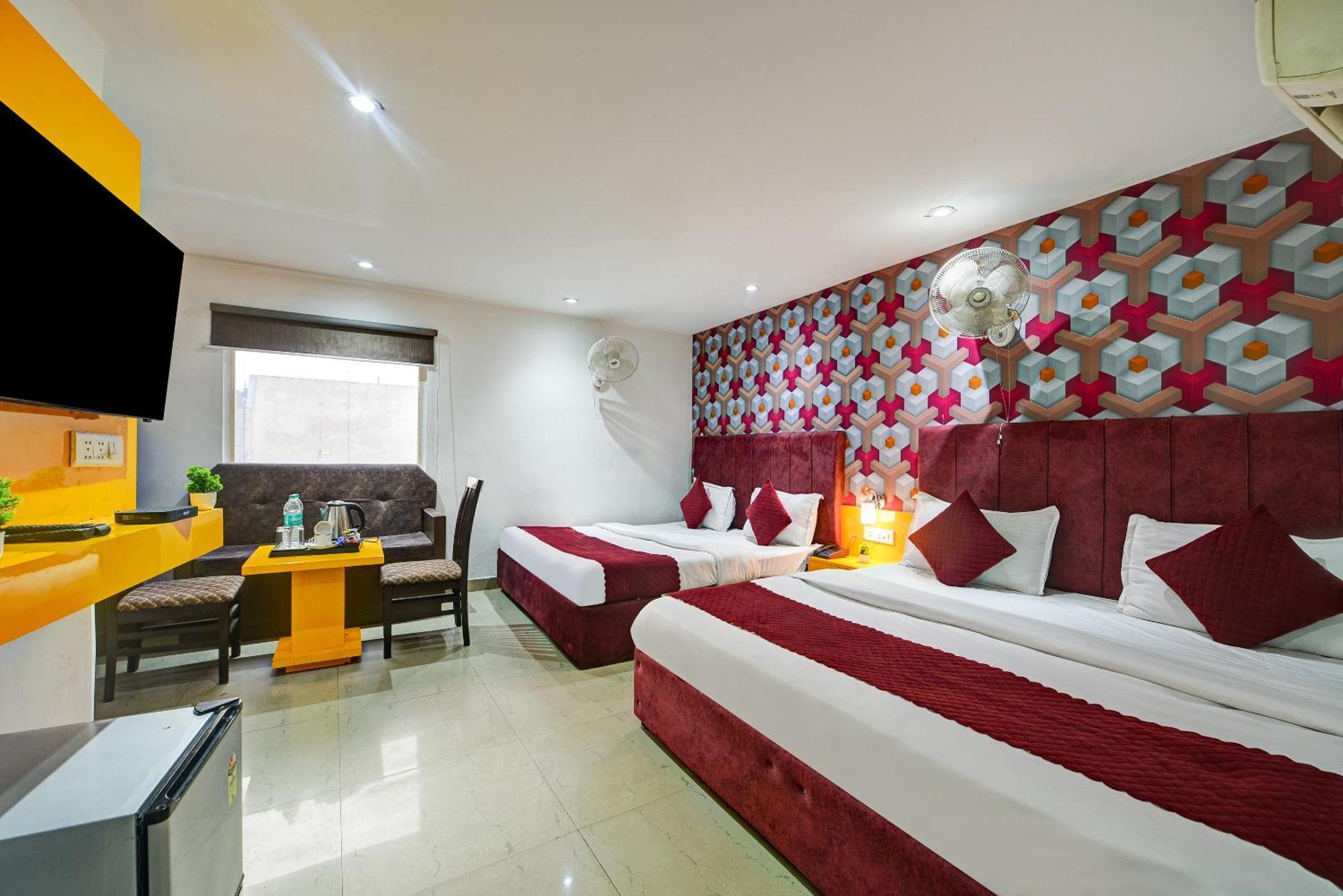 Hotel Platinum With Free Pickup-Delhi Airport 뉴델리 외부 사진